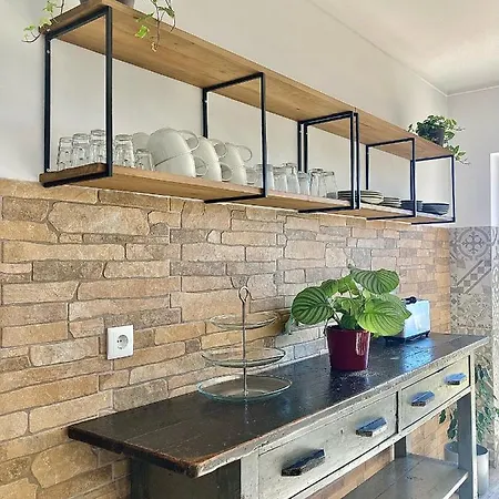 The Globetrotter's Bed and Breakfast 3*