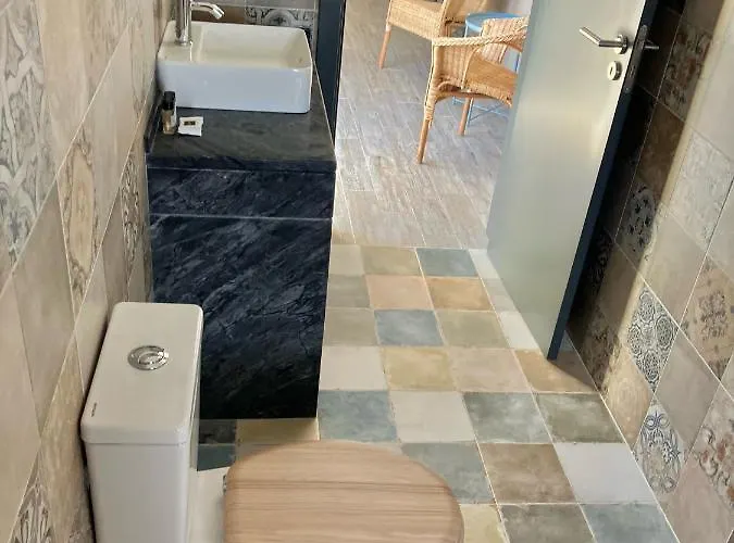 The Globetrotter's 3*