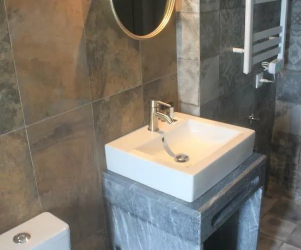 The Globetrotter's 3*